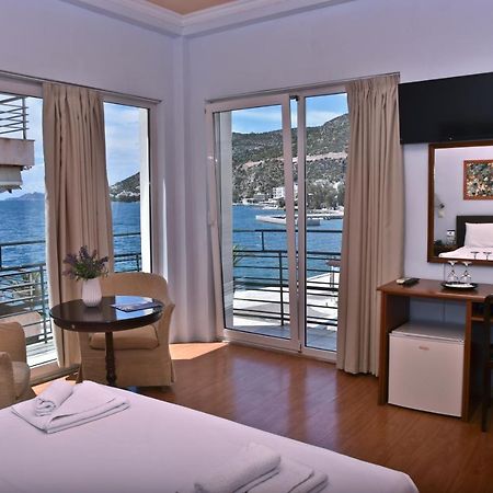 Grand Hotel Loutraki Kültér fotó